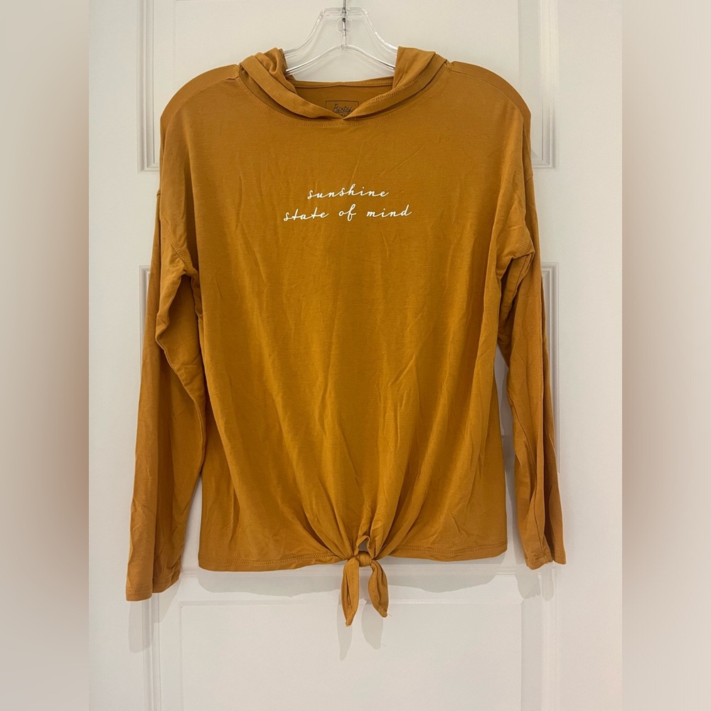 Girls lightweight long sleeve hoodie pullover